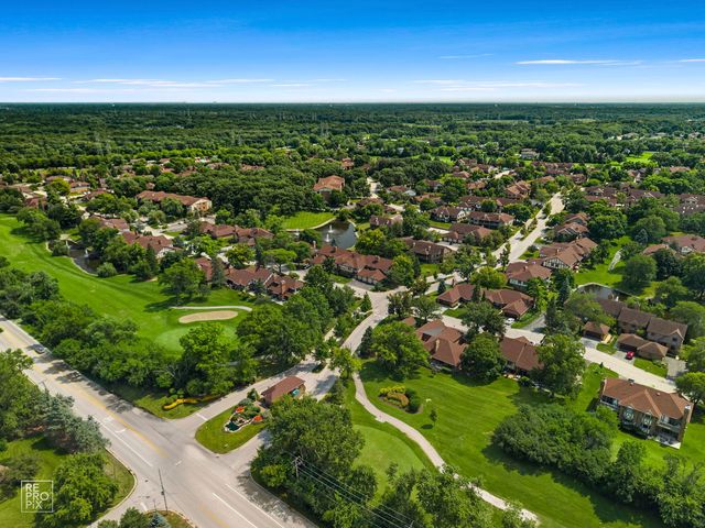 7800 W Foresthill Lane 204, Palos Heights, IL 60463