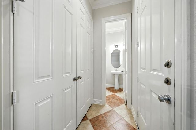 2903 Royal Oaks Grove, Houston, TX 77082