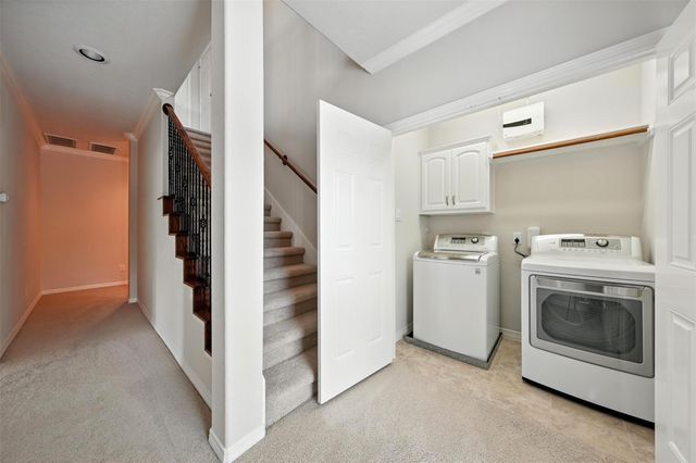 2903 Royal Oaks Grove, Houston, TX 77082