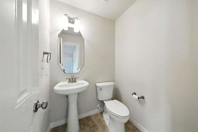 2903 Royal Oaks Grove, Houston, TX 77082