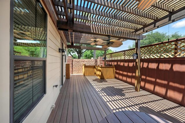 2903 Royal Oaks Grove, Houston, TX 77082