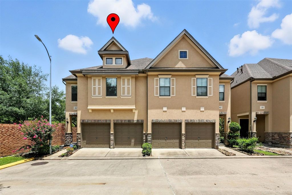 2903 Royal Oaks Grove, Houston, TX 77082