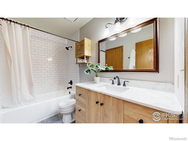 119 E 42nd Street, Loveland, CO 80538