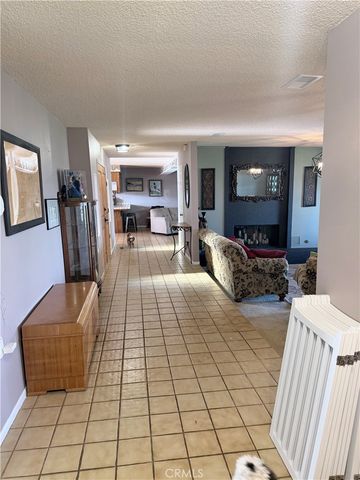 2075 Cambridge Way, Santa Maria, CA 93454