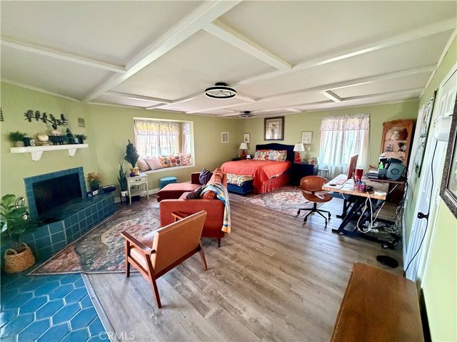 2075 Cambridge Way, Santa Maria, CA 93454