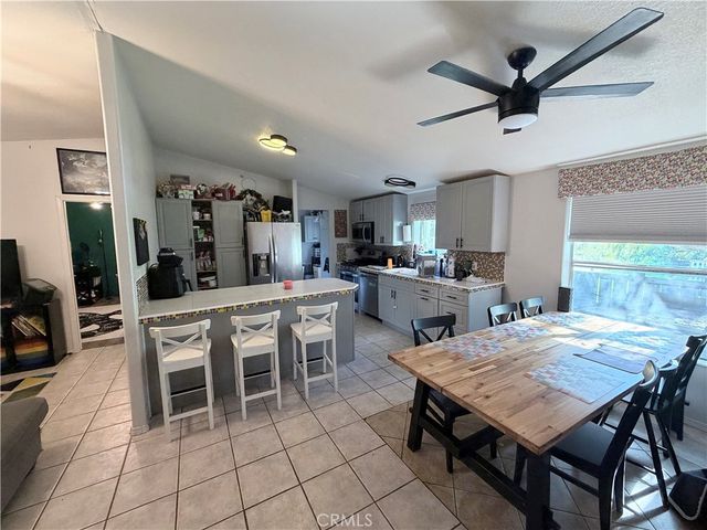 2075 Cambridge Way, Santa Maria, CA 93454
