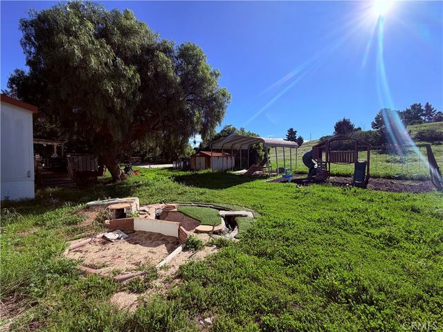 2075 Cambridge Way, Santa Maria, CA 93454
