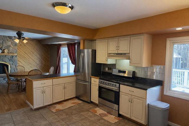 1134 Bluebird LANE, Union Grove, WI 53182