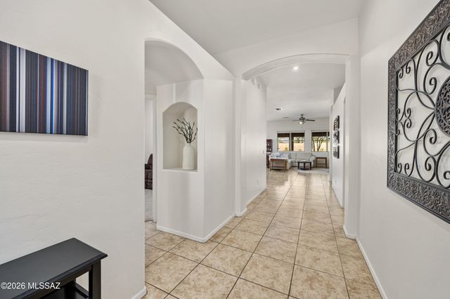 7840 N Box Camp Place, Tucson, AZ 85743