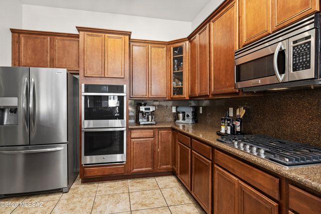 7840 N Box Camp Place, Tucson, AZ 85743