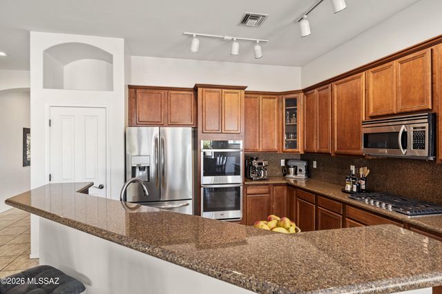 7840 N Box Camp Place, Tucson, AZ 85743