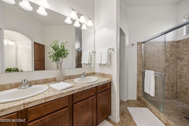7840 N Box Camp Place, Tucson, AZ 85743