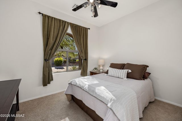 7840 N Box Camp Place, Tucson, AZ 85743