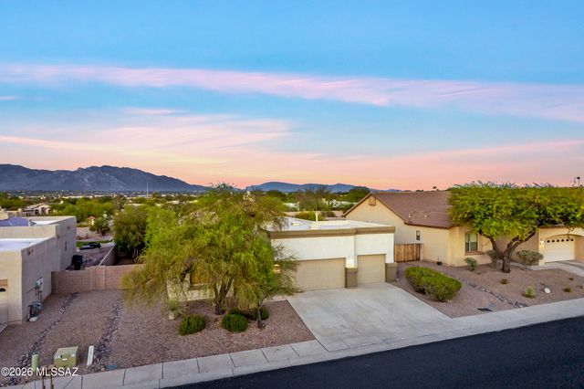 7840 N Box Camp Place, Tucson, AZ 85743