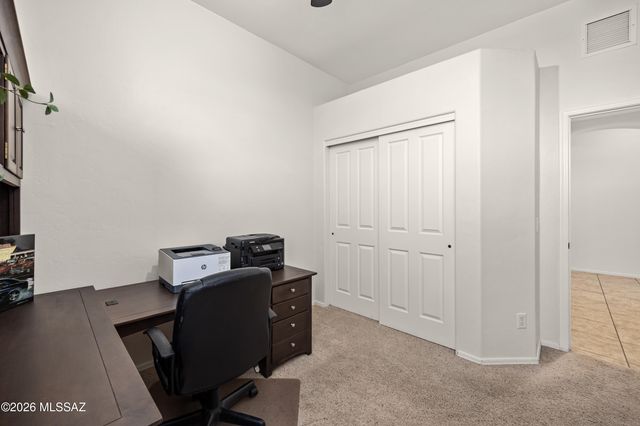 7840 N Box Camp Place, Tucson, AZ 85743