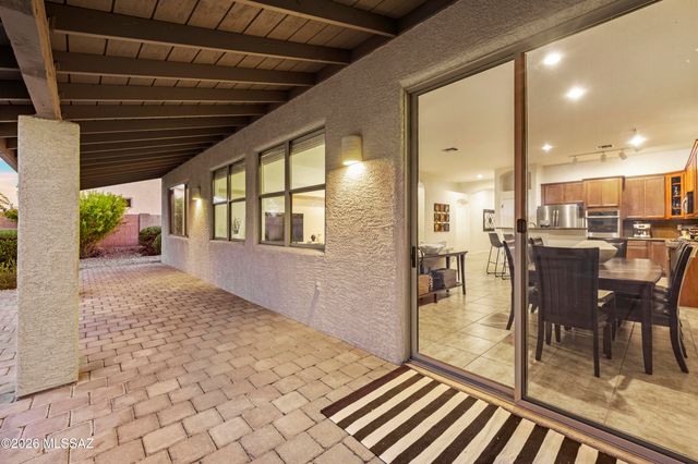7840 N Box Camp Place, Tucson, AZ 85743