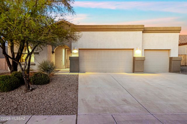 7840 N Box Camp Place, Tucson, AZ 85743