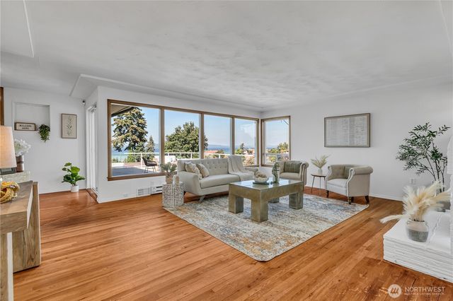 4701 N Huson Street, Tacoma, WA 98407