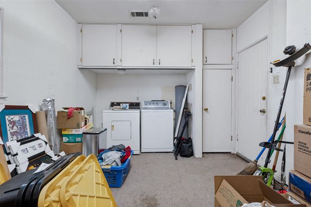 422 N Montreal Avenue, Dallas, TX 75208