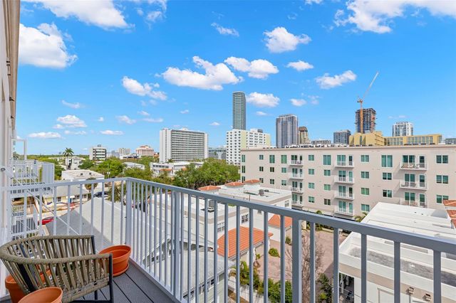 644 3RD AVENUE S 507, St Petersburg, FL 33701