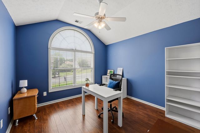 116 S Colonial Heights Drive, Georgetown, KY 40324