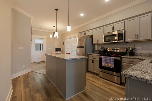 1242 Parkland Trail, Jeffersonville, IN 47130