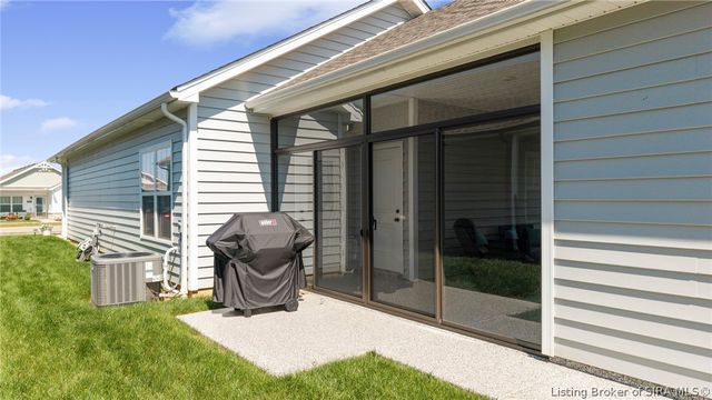 1242 Parkland Trail, Jeffersonville, IN 47130