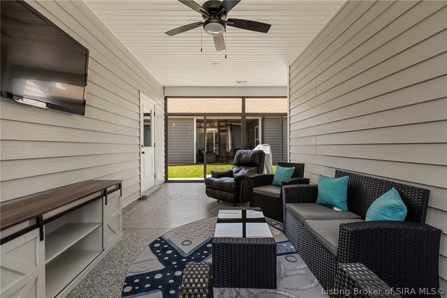1242 Parkland Trail, Jeffersonville, IN 47130