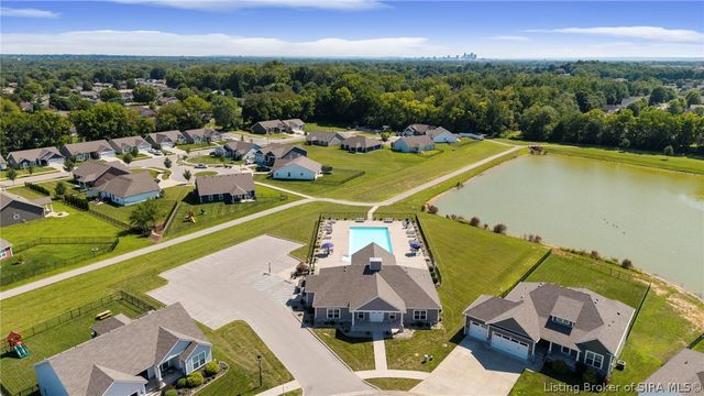 1242 Parkland Trail, Jeffersonville, IN 47130