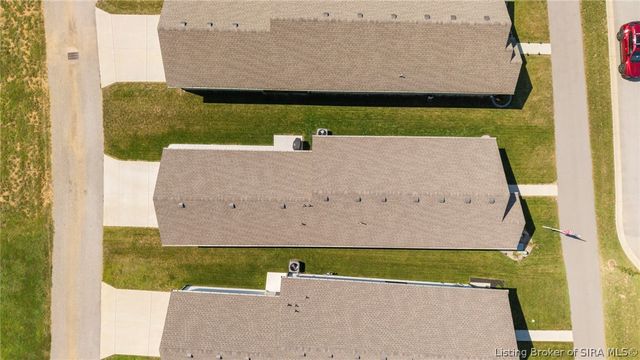1242 Parkland Trail, Jeffersonville, IN 47130