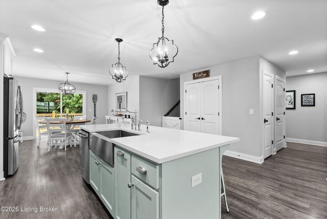 3415 Stara Ct, Louisville, KY 40299