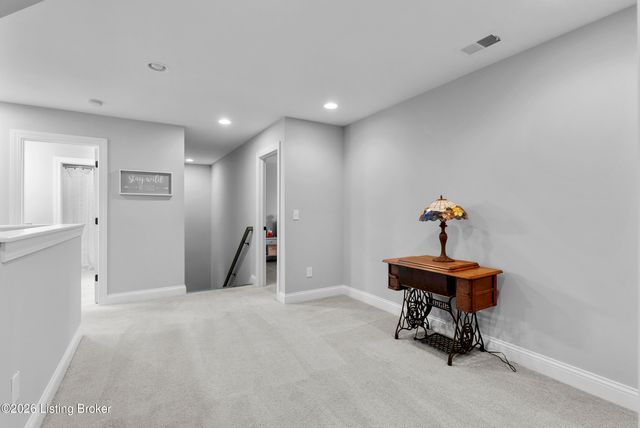 3415 Stara Ct, Louisville, KY 40299