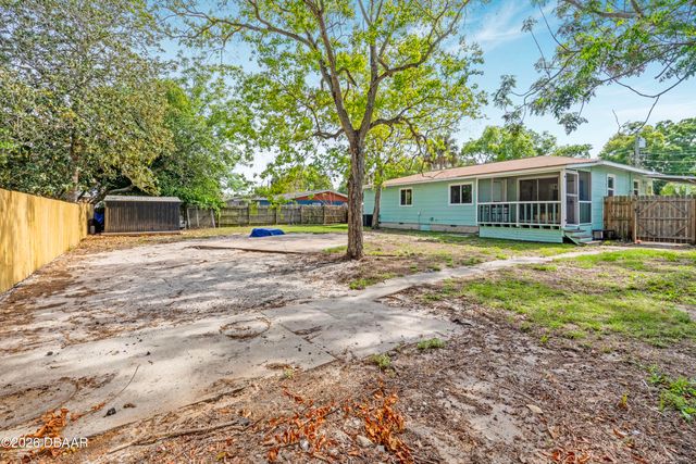 1335 Granada Avenue, Daytona Beach, FL 32117