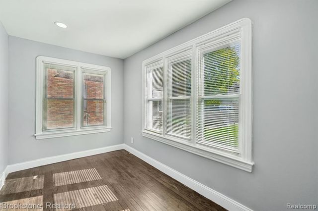 13380 Kilbourne Street, Detroit, MI 48213