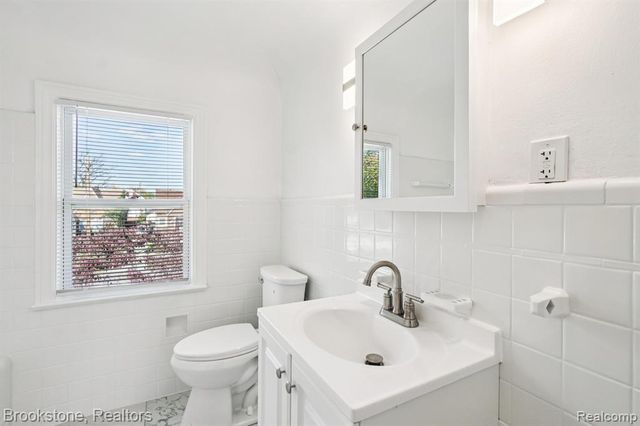 13380 Kilbourne Street, Detroit, MI 48213