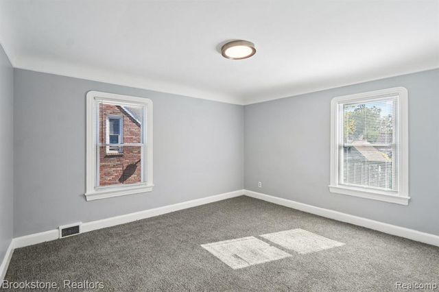 13380 Kilbourne Street, Detroit, MI 48213