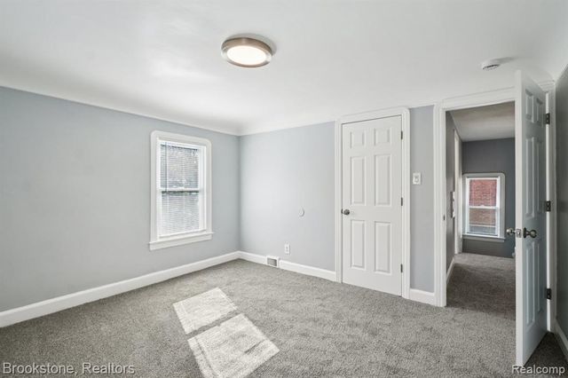 13380 Kilbourne Street, Detroit, MI 48213