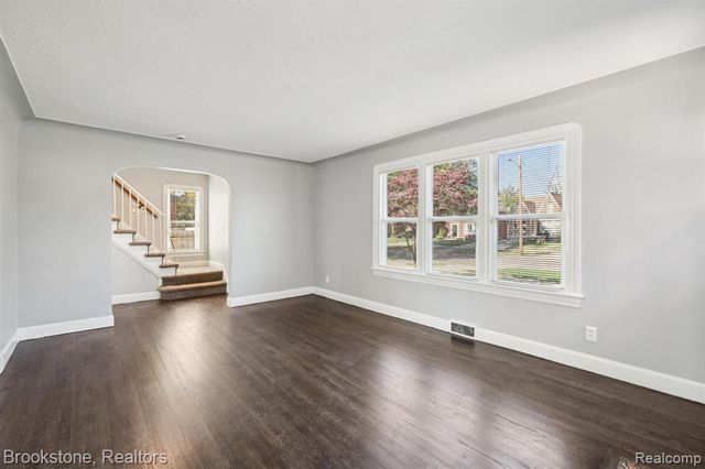 13380 Kilbourne Street, Detroit, MI 48213