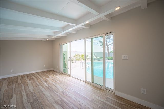 330 East Country Club Drive, Henderson, NV 89015