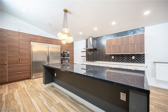 330 East Country Club Drive, Henderson, NV 89015