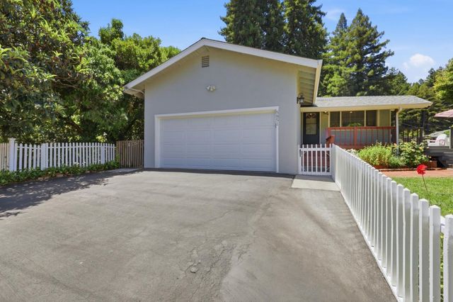 5851 Plateau Drive, Felton, CA 95018