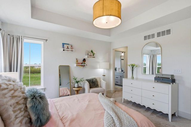 14141 N Lake Shore DRIVE, Mequon, WI 53097