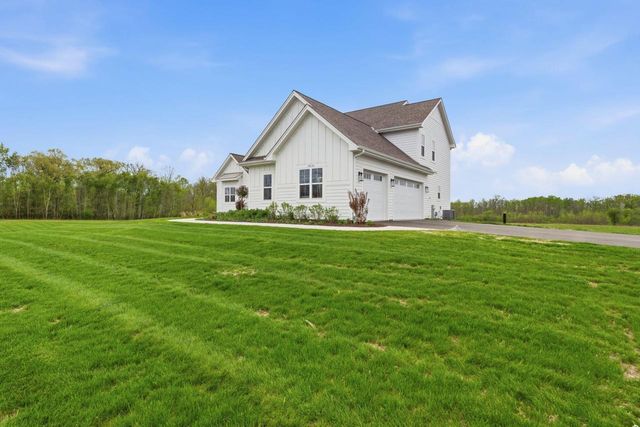 14141 N Lake Shore DRIVE, Mequon, WI 53097