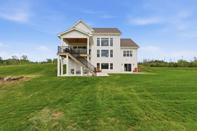 14141 N Lake Shore DRIVE, Mequon, WI 53097
