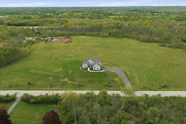 14141 N Lake Shore DRIVE, Mequon, WI 53097