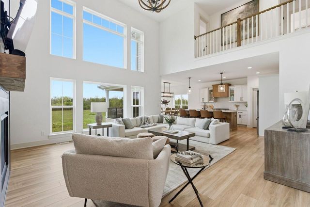 14141 N Lake Shore DRIVE, Mequon, WI 53097