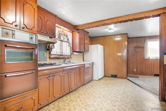 106 Colby Street, Cheektowaga, NY 14206