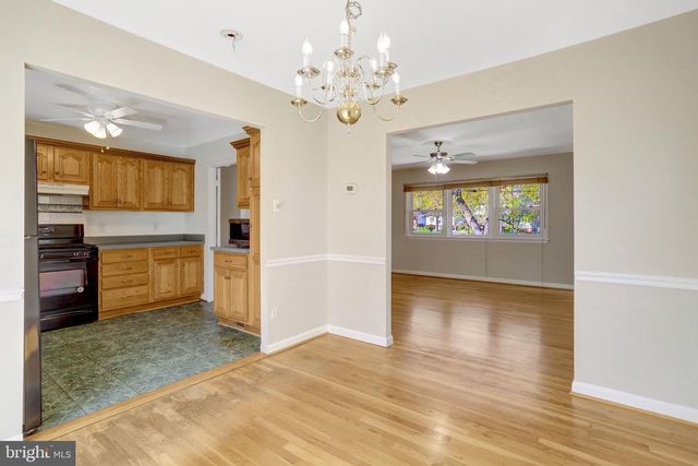 7800 HAYFIELD RD, Alexandria, VA 22315