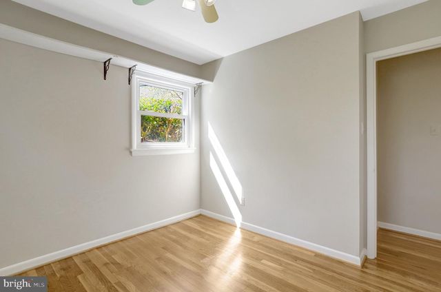 7800 HAYFIELD RD, Alexandria, VA 22315