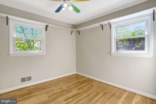 7800 HAYFIELD RD, Alexandria, VA 22315
